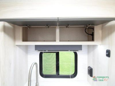 2022 Winnebago Hike — photo 15 view