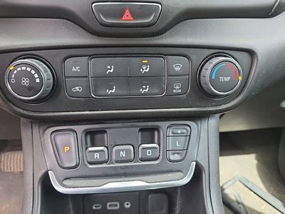 2020 GMC Terrain SLE - Photo 19