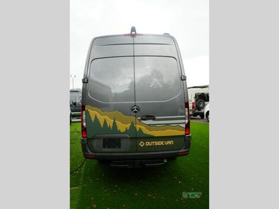 2025 Outside Van Parks - Photo 6
