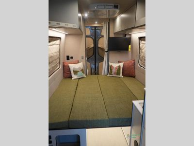 2025 Outside Van Parks - Photo 25