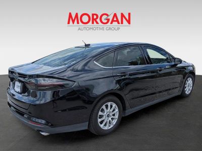 2015 Ford Fusion — interior view