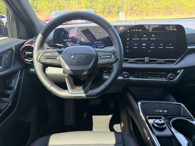 2025 Chevrolet Equinox - Photo 2