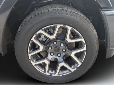 2026 Ram 1500 — photo 9 view