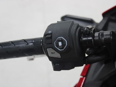 2025 Honda CBR500R - Photo 12