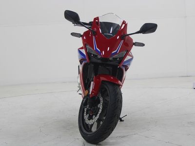 2025 Honda CBR500R - Photo 2