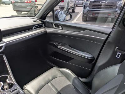2022 Kia K5 — photo 16 view