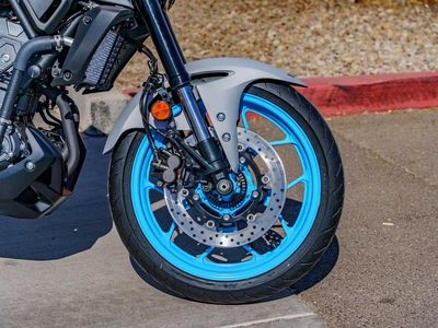 2025 Yamaha MT-03 - Photo 12