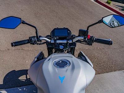 2025 Yamaha MT-03 - Photo 8