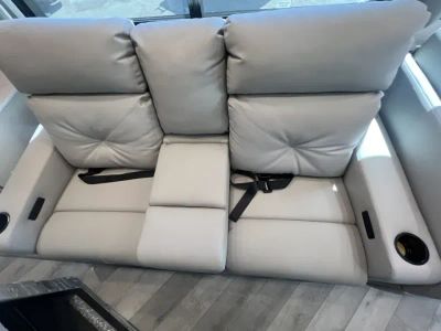 2026 Fleetwood BOUNDER — photo 11 view