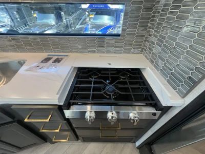 2026 Fleetwood BOUNDER — photo 8 view