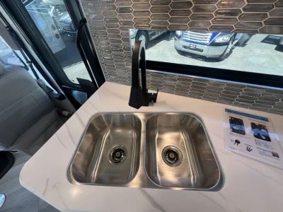 2026 Fleetwood BOUNDER — photo 7 view