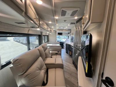 2026 Fleetwood BOUNDER — rear three-quarter view