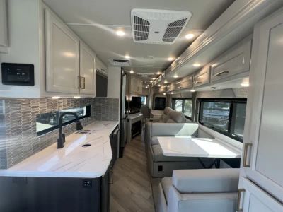 2026 Fleetwood BOUNDER — interior view