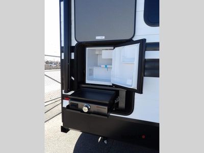2026 Grand Design Transcend - Photo 22