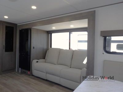 2026 Grand Design Transcend - Photo 10