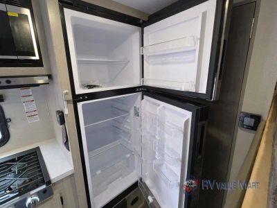 2026 Coachmen RV Catalina — photo 19 view