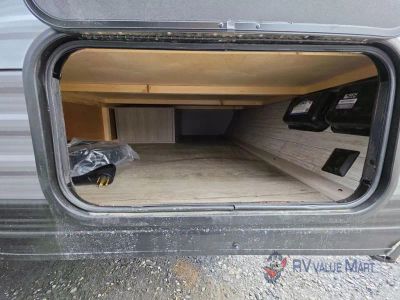 2026 Coachmen RV Catalina — photo 10 view