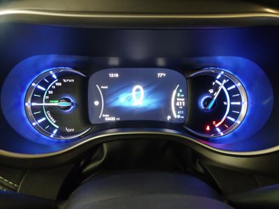 2023 Chrysler Pacifica — photo 14 view