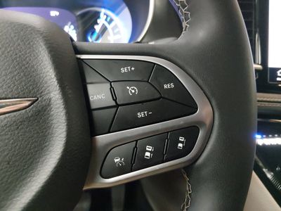 2023 Chrysler Pacifica — photo 20 view