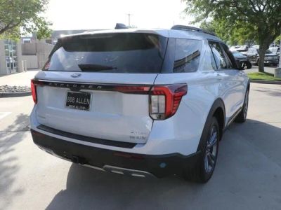 2026 Ford Explorer — detail view