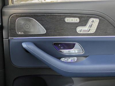 2026 Mercedes-Benz GLS — photo 16 view
