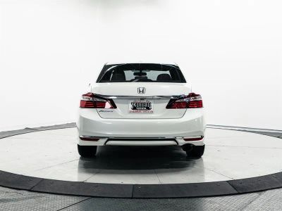 2017 Honda Accord - Photo 9