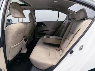 2017 Honda Accord - Photo 6