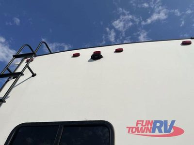 2022 CrossRoads RV Cameo - Photo 17