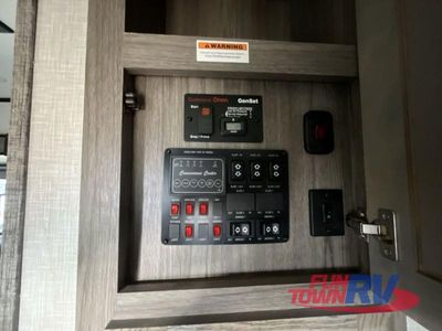 2022 CrossRoads RV Cameo - Photo 34