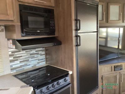2018 Keystone RV Cougar - Photo 23