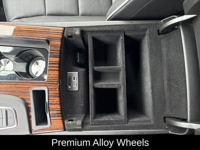 2023 Cadillac Escalade - Photo 25
