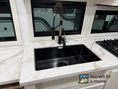 2026 Brinkley Model Ix - Photo 10