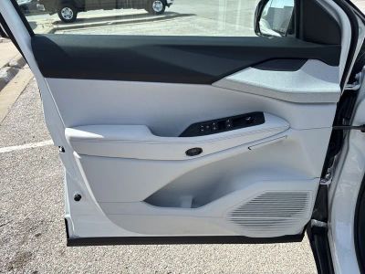 2026 Jeep Cherokee — photo 57 view