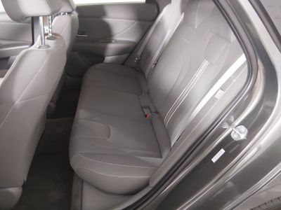 2024 Hyundai Elantra - Photo 18