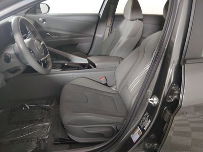 2024 Hyundai Elantra - Photo 19