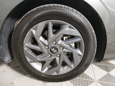 2024 Hyundai Elantra - Photo 10