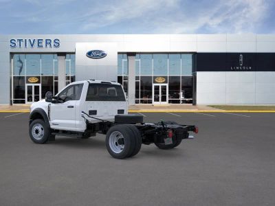 2026 Ford Chassis Cab - Photo 5