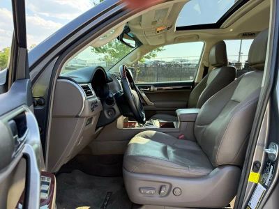 2017 Lexus GX 460 - Photo 23