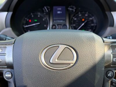 2017 Lexus GX 460 - Photo 27