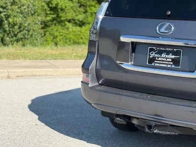 2017 Lexus GX 460 - Photo 13