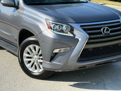 2017 Lexus GX 460 - Photo 4