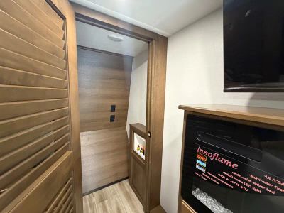 2026 Keystone RV Montana - Photo 16