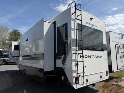 2026 Keystone RV Montana - Photo 4