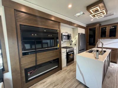 2026 Keystone RV Montana - Photo 11