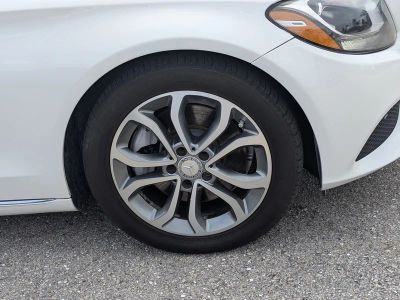 2016 Mercedes-Benz C-Class — photo 11 view