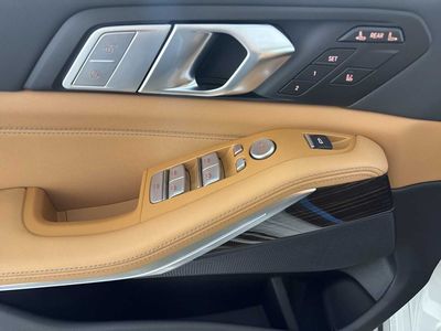 2026 BMW X7 xDrive40i - Photo 13