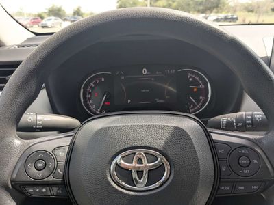 2025 Toyota RAV4 - Photo 35