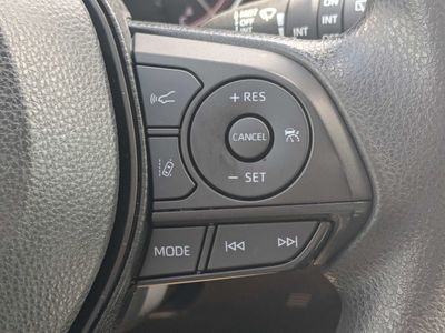 2025 Toyota RAV4 - Photo 33
