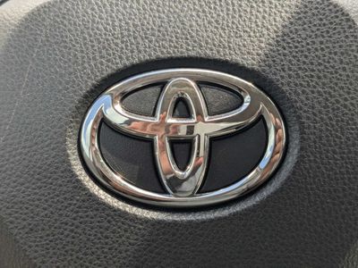 2025 Toyota RAV4 - Photo 34