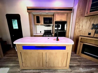 2023 Forest River Cherokee Arctic Wolf Suite - Photo 7
